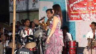 NIKITA JOSHI  CHUP GAYE SARE NAZARE  LIVE [upl. by Susejedesoj637]