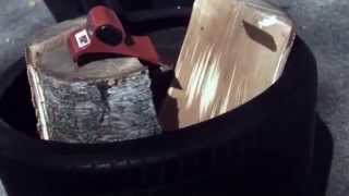 Slow Motion  Leveraxe  The Smart Axe [upl. by Sigismond]