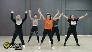 Rasa sayang Sayange Zumba  Amsyar Lee  Choreo by Zin Erma Gombong [upl. by Alo96]