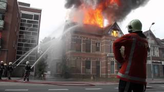 Zeer Grote Uitslaande Brand verwoest pand Wandelweg Wormerveer [upl. by Rhodes]