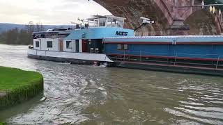 Deutz 545  Binnenschiff Madizso bei Hochwasser in Lohr am Main zu Berg [upl. by Husain]