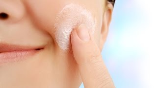 How salicylic acid works in your skincare  The science of your skincare [upl. by Phina114]