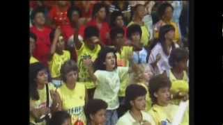 Chiclete com Banana canta sucessos  Cassino do Chacrinha 1988 [upl. by Anatnom]