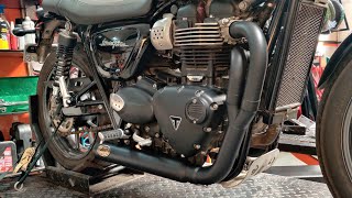 ZARD 21 full system exhaust installed on the Triumph Street Twin [upl. by Geof915]