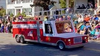 2022 Damariscotta Maine Pumpkinfest Parade [upl. by Aeirdna432]