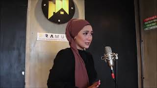 Sahabat dulu  Prinsa Mandagie Cover by Early Prita [upl. by Betsey716]