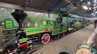 Cincinnati Zoo Train  Arriving at station  121022 [upl. by Refennej858]