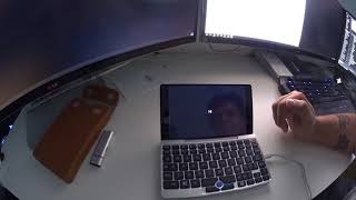 First review of the GPD Pocket  Boot and setup [upl. by Zampardi]