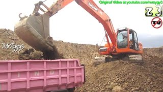 Excavator Doosan DX225LCA Loading Pink Toyota Dyna Dump Truck [upl. by Braeunig]