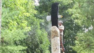 Chainsaw Artist Carves Wooden Totem Pole TimeLapse [upl. by Yc921]