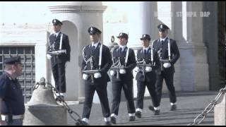 Cambio della Guardia dOnore della Polizia Penitenziaria al Quirinale Roma giugno 2013 [upl. by Juanita]