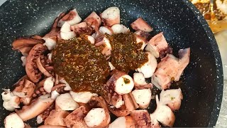 Comment cuire un 🐙 Poulpe à la sauce tomate Facile et rapide [upl. by Harlie]