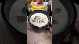 Avocado smoothie Healthy avocado and banana shakeअवोकेडो और केले का शरबत weightloss drinkShake [upl. by Nessa]