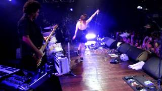 Pitty  Comum de Dois Ao Vivo [upl. by Basilio312]