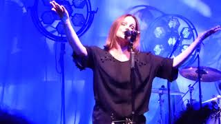 Belinda Carlisle  Summer Rain live  Manchester Academy 06102017 [upl. by Susejedesoj622]