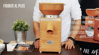 KoMo Getreidemühle XL Plus [upl. by Arammahs]