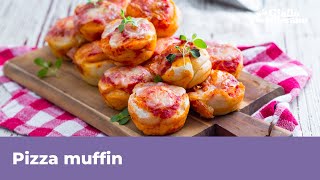 PIZZA MUFFIN senza lievitazione SOFFICI e GUSTOSI [upl. by Gerrilee]