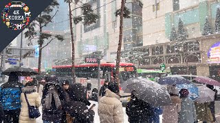 🌨❄⛄ Strong Heavy Snowy Day Insadong to Myeongdong  4K KOREA  Dec2022 [upl. by Breanne]