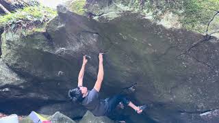 Great Barrington Bouldering  Ice Glen  IG 5 V5 [upl. by Katinka]