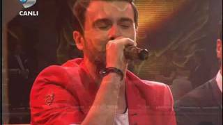 Gökhan Tepeden Uzun Hava  Beyaz Show 18062011 [upl. by Nodnart]