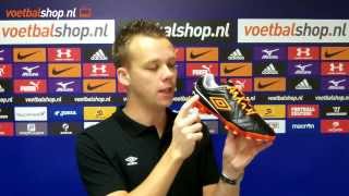 Umbro Speciali voetbalschoenen  Voetbalshopnl Review [upl. by Hsirahc]