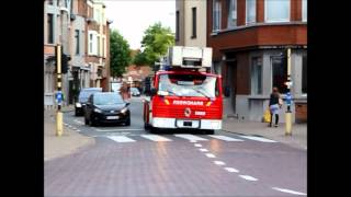 Brandweer Antwerpen  Reserveladder 32 door centrum Burcht [upl. by Ahsienot]