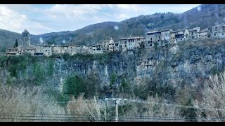 CASTELLFOLLIT de la ROCA Gerona España [upl. by Nivahb]