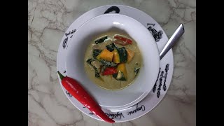 Grünes Thai Curry mit Hokkaido Kürbis undSchweinefleisch [upl. by Aulea]