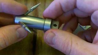 Countycomm EDC UK  P51  Razor  Micro Grappling  Titanium Peanut lighter [upl. by Nnael]