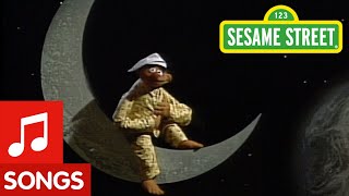 Sesame Street I Dont Want to Live on the Moon [upl. by Salvatore]