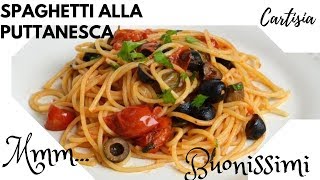 Spaghetti alla Puttanesca Facili Veloci Buonissimi [upl. by Eninotna]