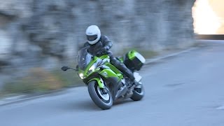 Kawasaki Z1000SX 2017  MotoMe test [upl. by Dario]