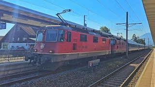 Re 44 II 11132  11156 mit einem Nightjet in Altstätten SG [upl. by Kendra]