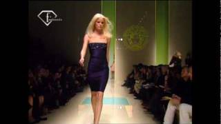 fashiontv  FTVcom  FULL SHOW VERSACE  MILAN FW FEM AH 20052006 [upl. by Jorgan479]