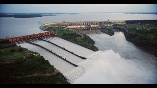 Cena rara veja a abertura das 14 comportas da Usina de Itaipu [upl. by Stuart]