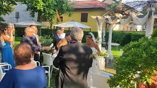 🤵🏻 IL MATRIMONIO DI STEFANIA E DANIEL 👰🏼‍♀️ Il lancio del risoEVVIVA GLI SPOSI 🎊🥳🎉 [upl. by Alaehs855]