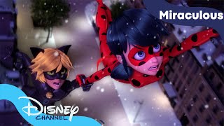 Jultomten har blivit ond  Miraculous  Disney Channel Sverige [upl. by Atimed]