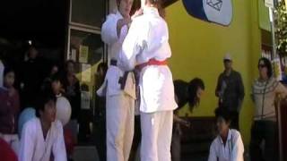 Judo girl throws boy to stop strangle Judo tomoe nage throw [upl. by Joon]