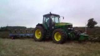 Johndeere 7810 pulling six furrow lemkin plough [upl. by Yluj]