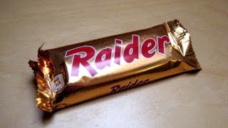 Raider Chocolate Bar  Twix Retro Look [upl. by Eilesor402]