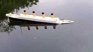 Model Titanic Sinks in 15 seconds [upl. by Lirbij]