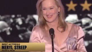 MERYL STREEP WINS BEST ACTRESS FOR quotJULIE AND JULIAquot  2010 Critics Choice Movie Awards [upl. by Dnalevelc]