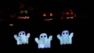 Singing Pumpkins Halloween LightShow  This is Halloween [upl. by Judenberg596]