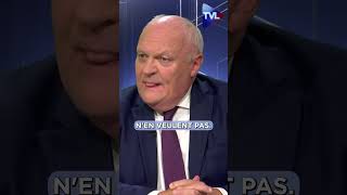 François Asselineau  quotLa France est un pays coloniséquot  Le Samedi Politique shorts asselineau [upl. by Honeyman]