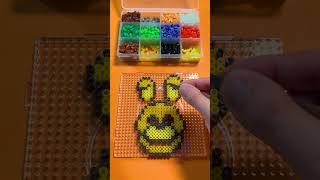 HICE a SPRING BONNIE de FNAF con HAMA BEADS Pixel Art [upl. by Oicirbaf]