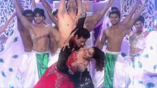 shraddha kapoor live perfomance [upl. by Dede]