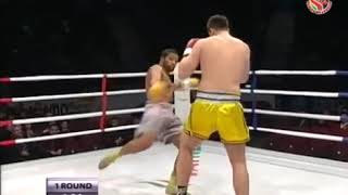 Combat de boxe thaïlandaise son tibia sest cassé choc [upl. by Bennett]