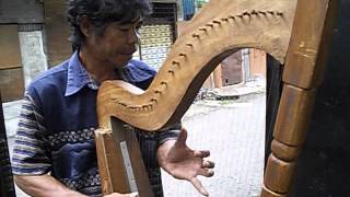 Cebu street harp player [upl. by Macnair832]