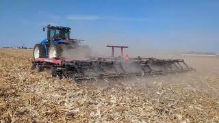 McFarlane Incite 5132 Tillage Tool Running in the Field [upl. by O'Hara]