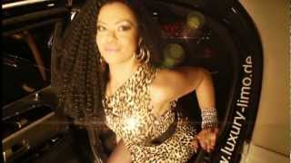 Kharyna La Belleza Latina Feat MB quotEL PODER SOY YOquot Video Official [upl. by Ijneb]